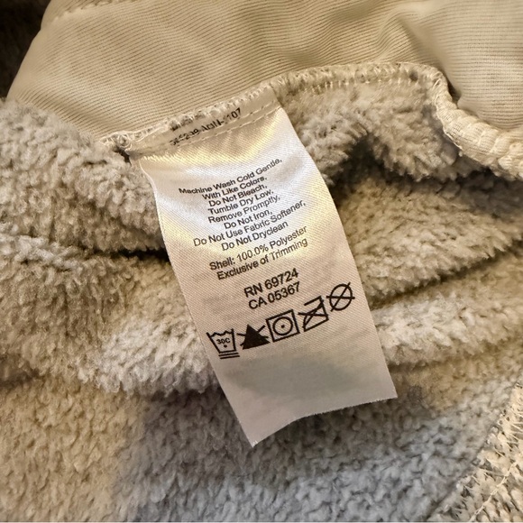 Columbia Women's Darling Days II Ecru Herringbone Pullover Fleece Hoodie - Picture 6 of 6